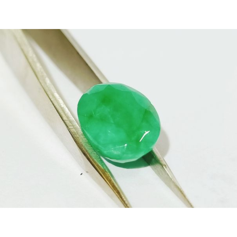 Panna Stone (Emerald) Oval shape & Lab Certified - 8.25 Carat